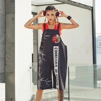 New one-piece wide-leg pants are Japanese style retro simple 
New one-piece wide-leg pants are Japanese style retro simple