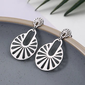 Skyrim Bohemian Dangle Earrings Round Hollow Pendant Silvery Gold Color Women Girls Korean Earring Stainless Steel Jewelry Gift
Skyrim Bohemian Dangle Earrings Round Hollow Pendant Silvery Gold Color Women Girls Korean Earring Stainless Steel Jewelry Gift