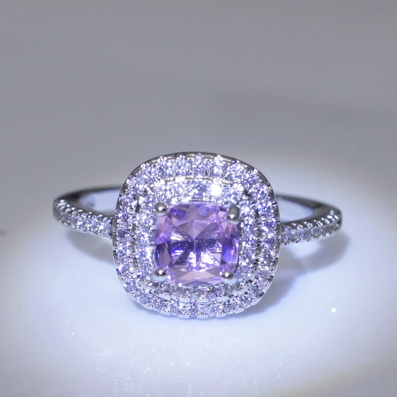 Sterling Silver S925 Pink Diamond Rings for Women Silver Wedding Bands Fine Jewelry Womens Round Engagement Diamond Rings Women 
Sterling Silver S925 Pink Diamond Rings for Women Silver Wedding Bands Fine Jewelry Womens Round Engagement Diamond Rings Women