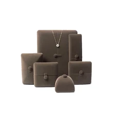 Star Packaging Small Ring Custom Necklace Jewelry Packaging Box Paper Cardboard Jewel Box
Star Packaging Small Ring Custom Necklace Jewelry Packaging Box Paper Cardboard Jewel Box