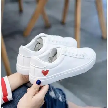 Women Canvas Shoes Women Casual Flats Heart Lace-up Fashion Ladies Spring/Autumn Shoes designer White Sneakers EUR Size 36-42 
Women Canvas Shoes Women Casual Flats Heart Lace-up Fashion Ladies Spring/Autumn Shoes designer White Sneakers EUR Size 36-42