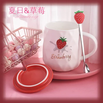 Vintage Strawberry Cute Luxury Ceramic Mug Personnalisable Girl Hand Painted Hot Chocolate Mugs Original Coffee Cups II50MKB
Vintage Strawberry Cute Luxury Ceramic Mug Personnalisable Girl Hand Painted Hot Chocolate Mugs Original Coffee Cups II50MKB