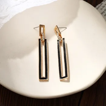 Han edition fashion simple earrings character set auger geometric rectangle metal bar temperament eardrop joker earrings
Han edition fashion simple earrings character set auger geometric rectangle metal bar temperament eardrop joker earrings