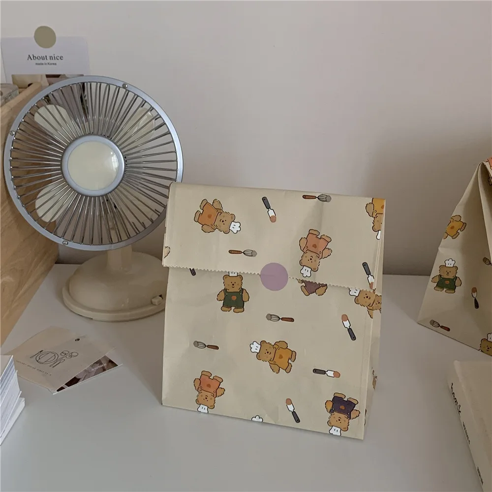 Simple Color Cooking Bear Paper Bag Gift Bag Packaging Bag Sundries Storage Paper Bag Posing Props Party Decoration Gift Bag
Simple Color Cooking Bear Paper Bag Gift Bag Packaging Bag Sundries Storage Paper Bag Posing Props Party Decoration Gift Bag