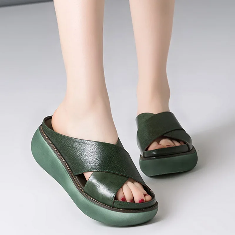 Summer Women Sandals Wedges Sandals Ladies Open Toe Round Toe Buckle Solid Casual Platform Sandals Shoes Comfortable Slippers
Summer Women Sandals Wedges Sandals Ladies Open Toe Round Toe Buckle Solid Casual Platform Sandals Shoes Comfortable Slippers
