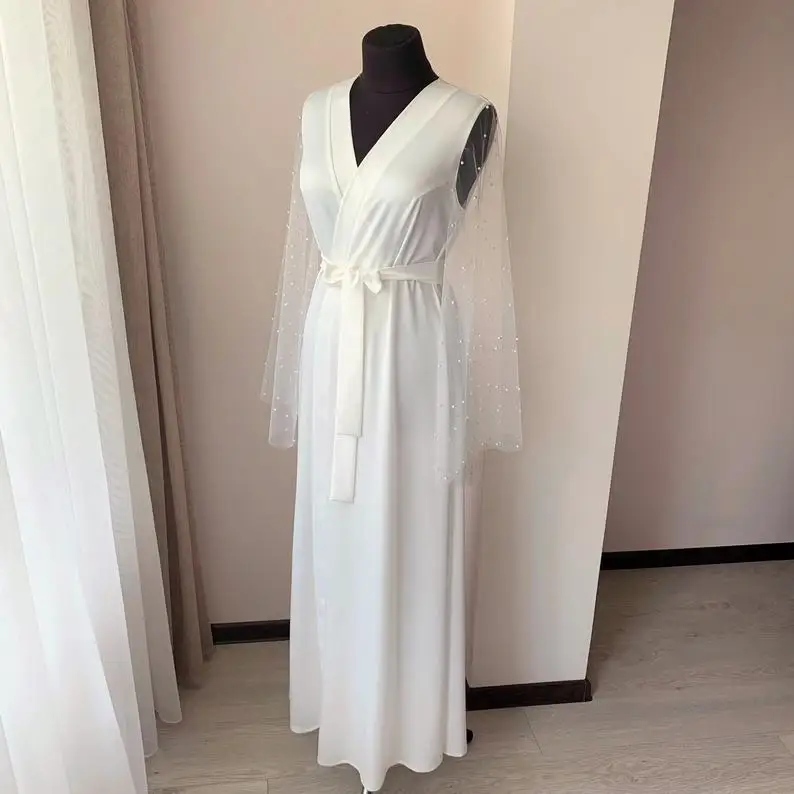 Ivory pearl tulle robe Prom dress with lace sleeves for wedding dress custom made dress
Ivory pearl tulle robe Prom dress with lace sleeves for wedding dress custom made dress
