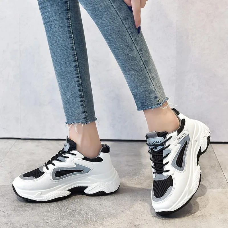 2020 New Platform Sneakers Casual Shoes Vulcanized Sneakers for Women's Female Lace Up Spring Autumn Ladies Shoes H14-33
2020 New Platform Sneakers Casual Shoes Vulcanized Sneakers for Women's Female Lace Up Spring Autumn Ladies Shoes H14-33