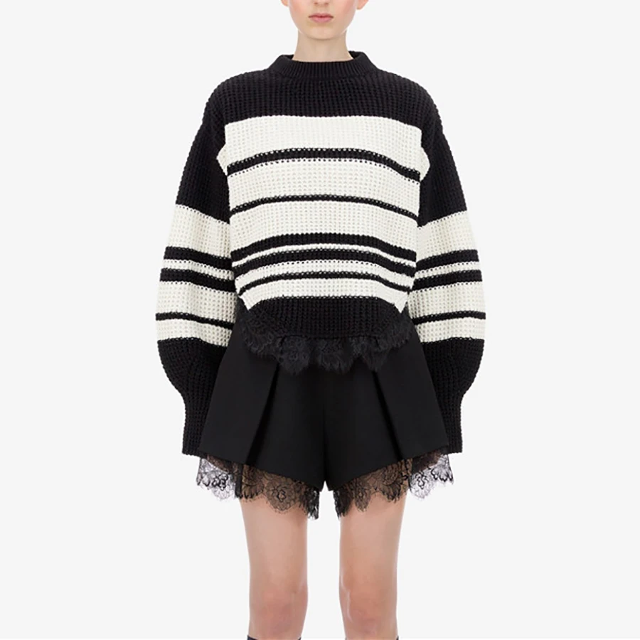 2019 Winter New Arrive Lace Design Women 2 Piece Outfits Striped Patchwork Loose Casual Knitting Sweater Solid Black Shorts
2019 Winter New Arrive Lace Design Women 2 Piece Outfits Striped Patchwork Loose Casual Knitting Sweater Solid Black Shorts