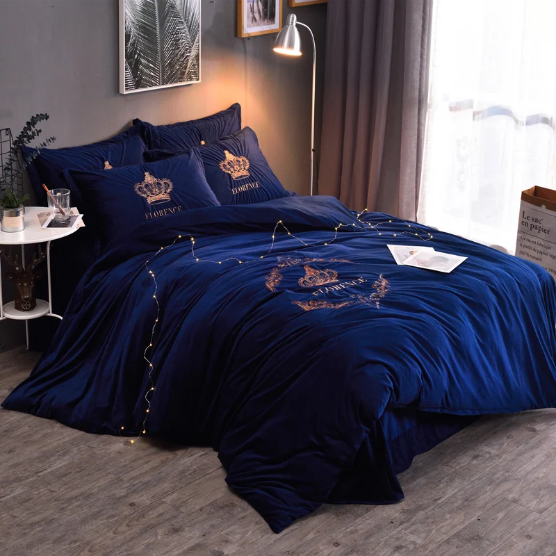 Down Four Paper Set Adidas Thickening Keep Warm Quilt Cover Sheets Two-sided Flannel Cashmere. Embroidery Bedding Article
Down Four Paper Set Adidas Thickening Keep Warm Quilt Cover Sheets Two-sided Flannel Cashmere. Embroidery Bedding Article
