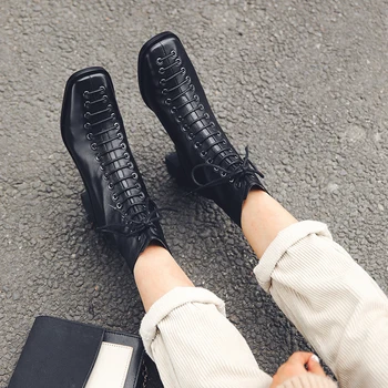 INS HOT Women ankle boots Genuine Leather Plus size 22-26cm cow leather Square head rider boots Thick heel women winter boots
INS HOT Women ankle boots Genuine Leather Plus size 22-26cm cow leather Square head rider boots Thick heel women winter boots