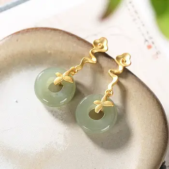 New silver inlaid Hetian jade plant auspicious cloud Earrings Chinese style unique craft gold light luxury charm women's jewelry
New silver inlaid Hetian jade plant auspicious cloud Earrings Chinese style unique craft gold light luxury charm women's jewelry
