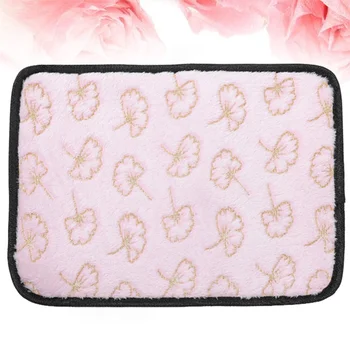 1 Pc Fan Pattern Double-sided Pet Summer Mat Practical Short Plush Mat Comfortable Cool Mat for Cat Dog Use (Pink)
1 Pc Fan Pattern Double-sided Pet Summer Mat Practical Short Plush Mat Comfortable Cool Mat for Cat Dog Use (Pink)