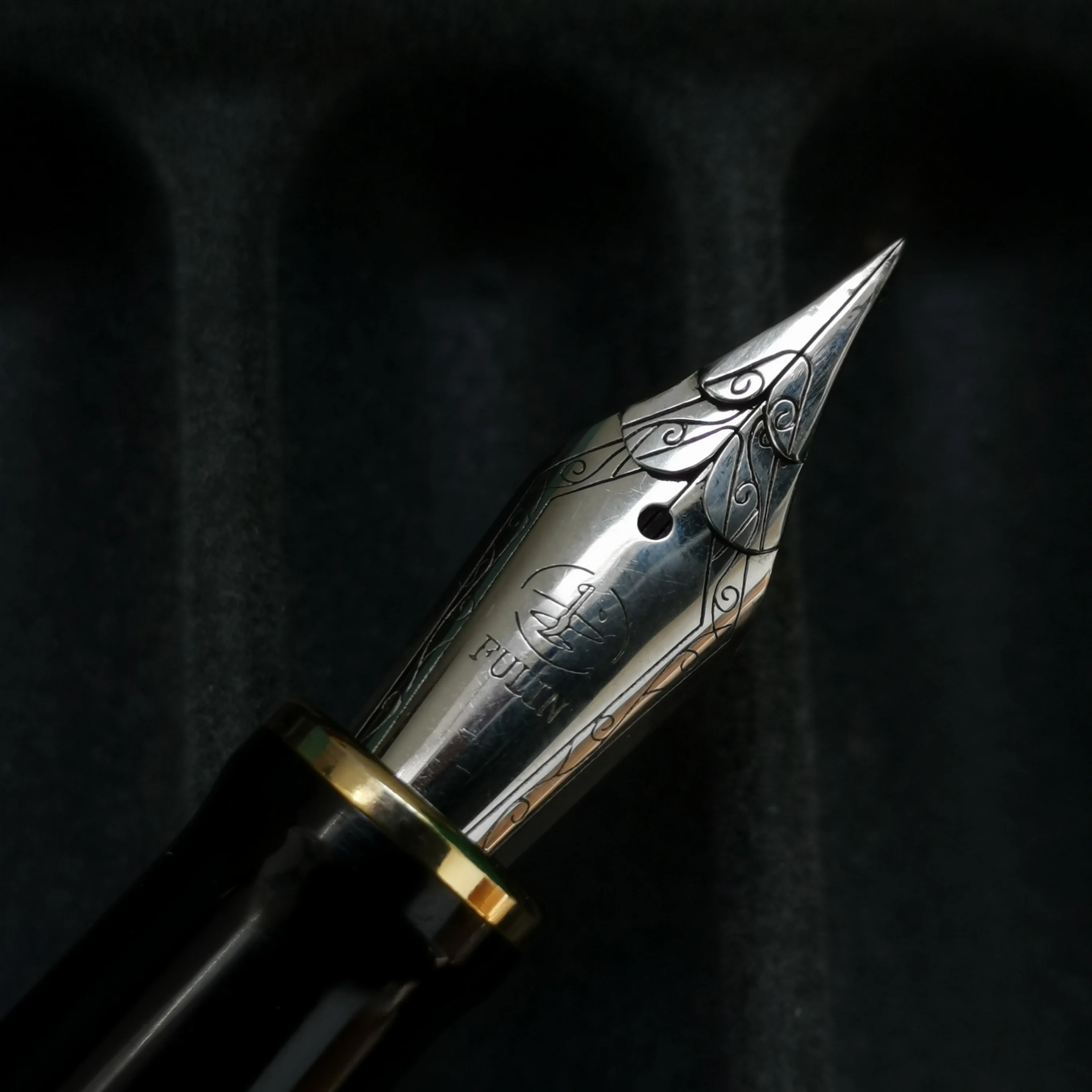 Custom Resin Fountain Pen Purple Ink Pen With #6 Three Layer Handmade King Eagle Nib Stationery Office school supplies Writing
Custom Resin Fountain Pen Purple Ink Pen With #6 Three Layer Handmade King Eagle Nib Stationery Office school supplies Writing
