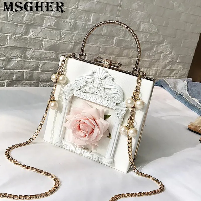 MSGHER Pearl Flowers Women Box Bag Europe Amorous Metal Chain Fashion Cute Party Vintage Personality Female Bag WB3272
MSGHER Pearl Flowers Women Box Bag Europe Amorous Metal Chain Fashion Cute Party Vintage Personality Female Bag WB3272