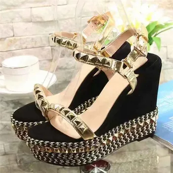 Red Bottom High Heels Studded Rivets White Wedge Shoes Extreme High Heels Fashion Wedding Shoes Bride Platform Sandals Women 41
Red Bottom High Heels Studded Rivets White Wedge Shoes Extreme High Heels Fashion Wedding Shoes Bride Platform Sandals Women 41