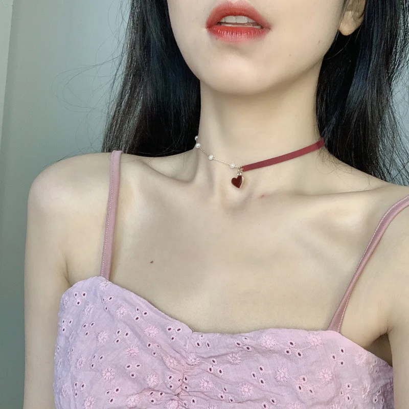 Minimalism Sweet Sterling Red Gold Chain Pearl Enamel Red Tiny Heart Pendant Clavicle Necklace for Women Girl Korean Jewelry
Minimalism Sweet Sterling Red Gold Chain Pearl Enamel Red Tiny Heart Pendant Clavicle Necklace for Women Girl Korean Jewelry