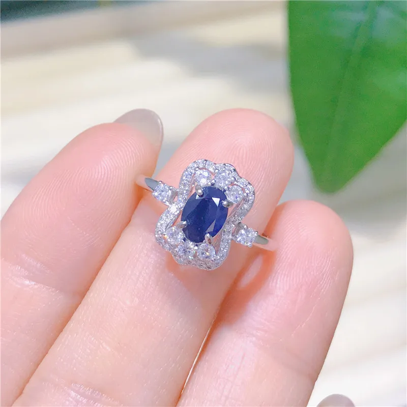 The new 925 silver inlaid natural sapphire ring, women's jewelry, the party must bring jewelry, highlighting the temperament
The new 925 silver inlaid natural sapphire ring, women's jewelry, the party must bring jewelry, highlighting the temperament