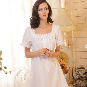 Ladies Retro Sleepwear Princess Style High-end Casual Home Service Round Neck Lace Edge Short Sleeve Solid Color Mini Nightdress
Ladies Retro Sleepwear Princess Style High-end Casual Home Service Round Neck Lace Edge Short Sleeve Solid Color Mini Nightdress