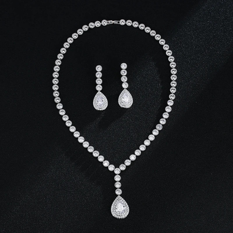 

Новое поступление, элегантное ожерелье и серьги Emmaya в форме капли воды, набор украшений с блестящим кубическим цирконием, модное банкетное изысканное платье