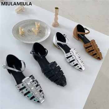 MIULAMIULA Brand Designer 2020 Summer Luxury Good Leather Hallow Pointed Toe Soft Comfort Bottom Flat Sandals Retro Shoe Outside
MIULAMIULA Brand Designer 2020 Summer Luxury Good Leather Hallow Pointed Toe Soft Comfort Bottom Flat Sandals Retro Shoe Outside