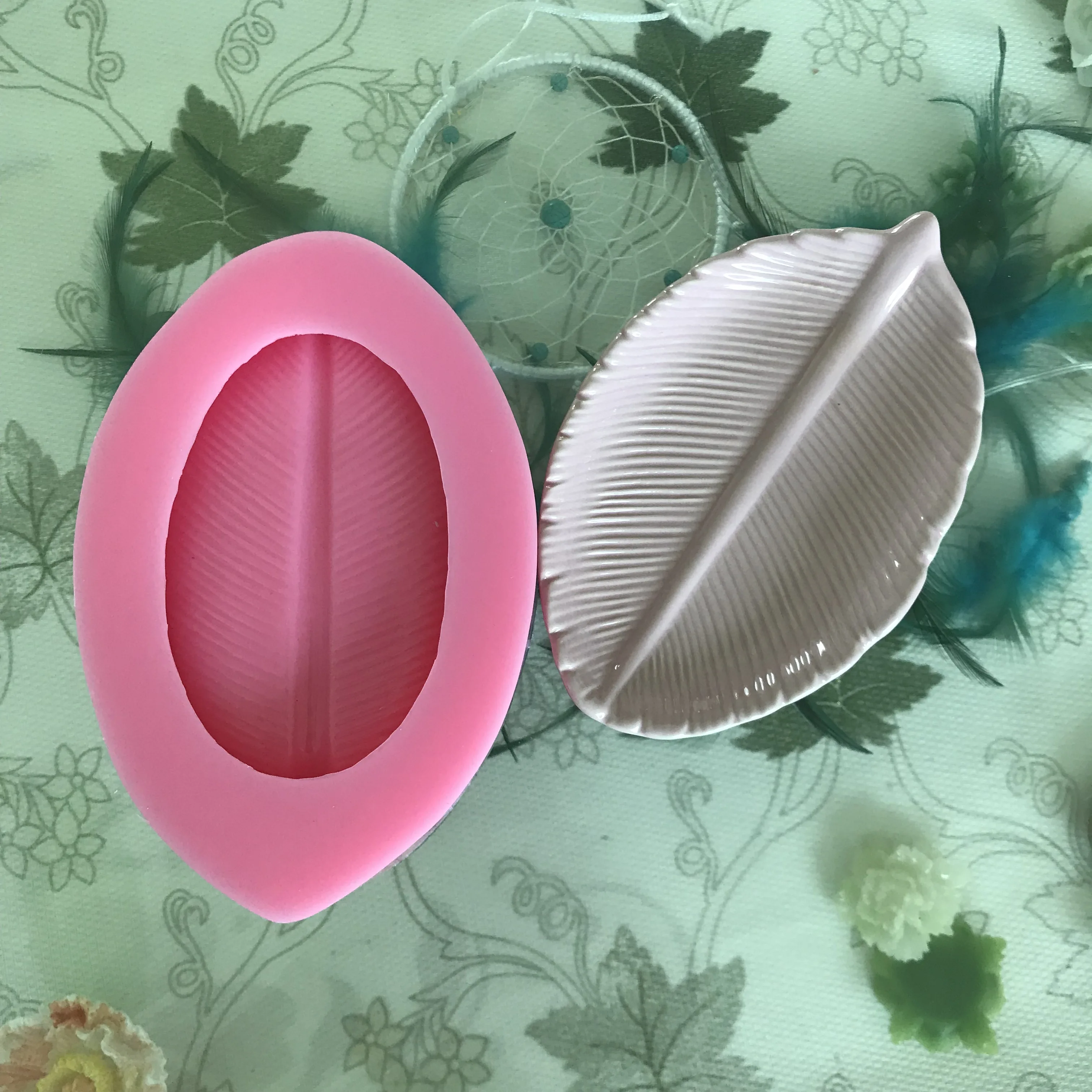 Tray Soap Dish Silicone Molds for Concrete Resin Plaster 3D Tree Leaf Coaster Storage Mould Decorating Craft Tools
Tray Soap Dish Silicone Molds for Concrete Resin Plaster 3D Tree Leaf Coaster Storage Mould Decorating Craft Tools
