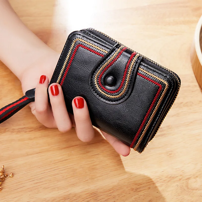 aliwood New Embroidered Women's Wallet Retro Oil Wax Leather Purse Trendy Multi-Card Holder Zipper Short Ladies Wallets Carteira
aliwood New Embroidered Women's Wallet Retro Oil Wax Leather Purse Trendy Multi-Card Holder Zipper Short Ladies Wallets Carteira