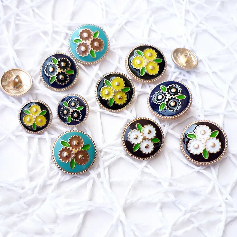 5pcs Metal Shank Buttons Zinc Alloy for Sweater Coat Round Flowers Buttons DIY Handmake Black Point Oil Button Sewing Supplies
5pcs Metal Shank Buttons Zinc Alloy for Sweater Coat Round Flowers Buttons DIY Handmake Black Point Oil Button Sewing Supplies