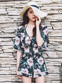 Know Dream Swimsuit Female Three-piece Cover Thin Fairy Conservative Wind Hot Spring Overalls Boxer Shorts Gather Sexy Korea
Know Dream Swimsuit Female Three-piece Cover Thin Fairy Conservative Wind Hot Spring Overalls Boxer Shorts Gather Sexy Korea