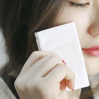 5 Packs 30 Sheets 3 Ply Home Hotel Restaurant Soft Bathroom Toilet Paper Tissue Instantly absorbs moisture for cleaning effects.
5 Packs 30 Sheets 3 Ply Home Hotel Restaurant Soft Bathroom Toilet Paper Tissue Instantly absorbs moisture for cleaning effects.