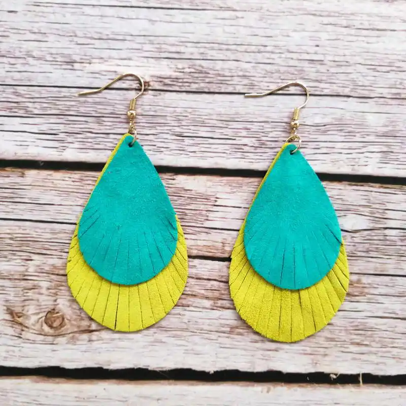 Contrast Color Layered Leather Teardrop Earrings for Women Cut Soft Leather Waterdrop Earrings Jewelry
Contrast Color Layered Leather Teardrop Earrings for Women Cut Soft Leather Waterdrop Earrings Jewelry