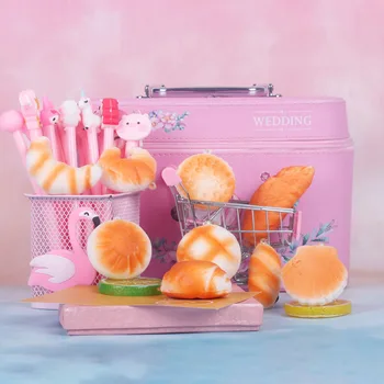 Model Bread Oven Series Cookie Wings Candy Toy PU Soft Toy Pendant Decompression Toy
Model Bread Oven Series Cookie Wings Candy Toy PU Soft Toy Pendant Decompression Toy