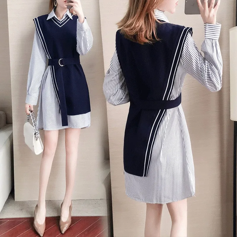 2019 Fashion Two Pieces Set Stripped Long Shirt And Vest Suits Turn-Down Collar Preppy Style High Street Chic Shirt Dress Suits
2019 Fashion Two Pieces Set Stripped Long Shirt And Vest Suits Turn-Down Collar Preppy Style High Street Chic Shirt Dress Suits
