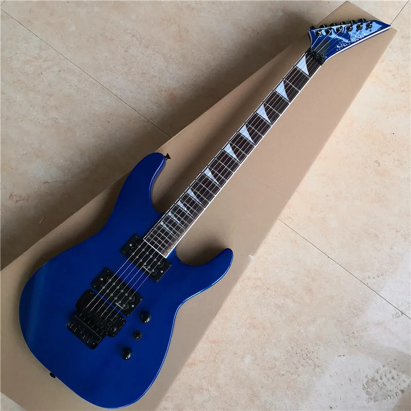 Professional 6 - string guitar double - shake vibrato bridge.You can customize the color you like
Professional 6 - string guitar double - shake vibrato bridge.You can customize the color you like