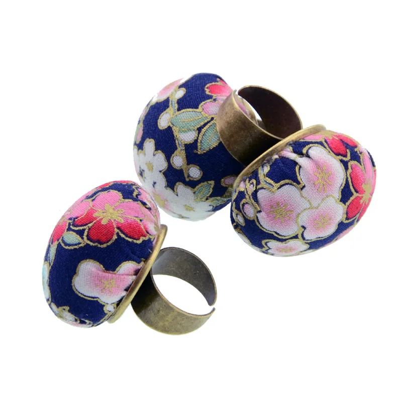 Random Color Ring Pin Cushions Adjustable Floral Pattern Quilters Finger Pincushion DIY Sewing Accessories
Random Color Ring Pin Cushions Adjustable Floral Pattern Quilters Finger Pincushion DIY Sewing Accessories