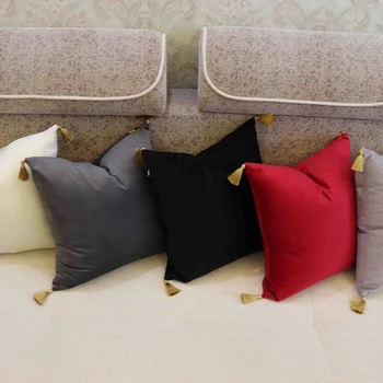 Classic Black Gray Red Luxury Tassel Design Velvet Cushion Cover Pillow Cover Pillowcase Home Decorative Sofa Throw Pillows Seat
Classic Black Gray Red Luxury Tassel Design Velvet Cushion Cover Pillow Cover Pillowcase Home Decorative Sofa Throw Pillows Seat