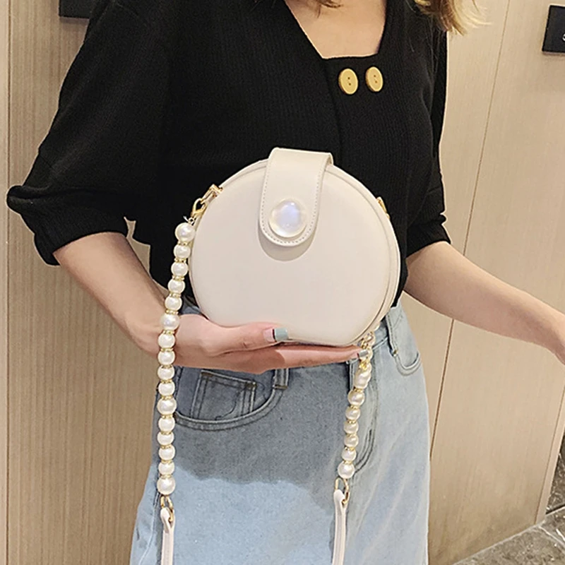 Elegant Female Round Bag New Quality PU Leather Women's Designer Handbag Pearl Chain Shoulder Messenger Bag Purses
Elegant Female Round Bag New Quality PU Leather Women's Designer Handbag Pearl Chain Shoulder Messenger Bag Purses