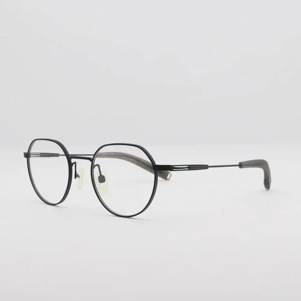 Round Titanium Man Reading glasses 2020 Optical frames for Men with Good Quality
Round Titanium Man Reading glasses 2020 Optical frames for Men with Good Quality