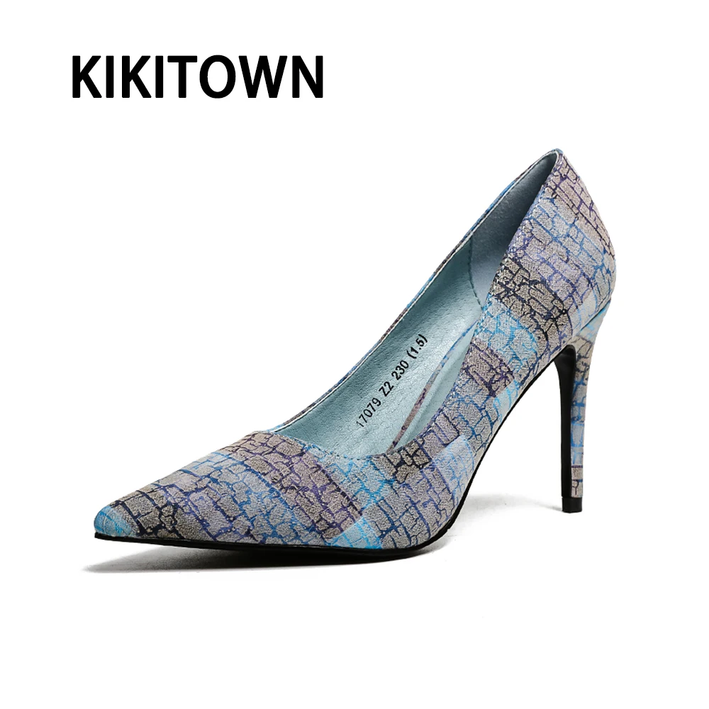 New European and American women's shoes pointed high heels fashionable shallow pattern color matching women's shoes
New European and American women's shoes pointed high heels fashionable shallow pattern color matching women's shoes