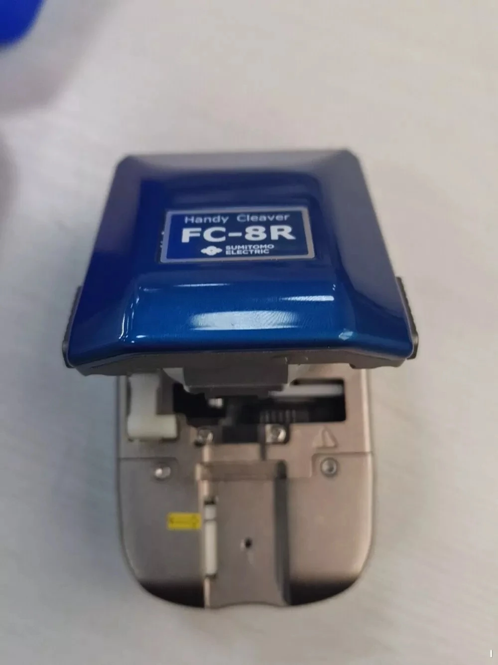 Часовой механизм: японский Высокоточный оптический Кливер Sumitomo волоконно-оптический Кливер FC-8R точность автоматической вращениям лезвия оптического волокна режущего инструмента
Часовой механизм: японский Высокоточный оптический Кливер Sumitomo волоконно-оптический Кливер FC-8R точность автоматической вращениям лезвия оптического волокна режущего инструмента