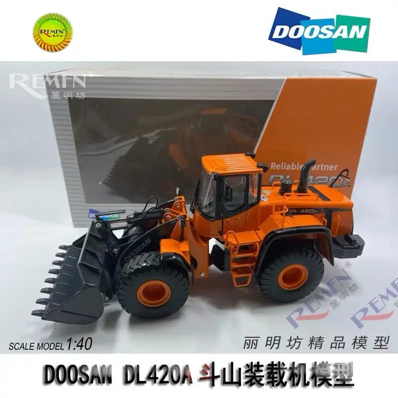 Doosan DL420A колесный погрузчик 1/40 Масштаб литья под давлением модель новая в