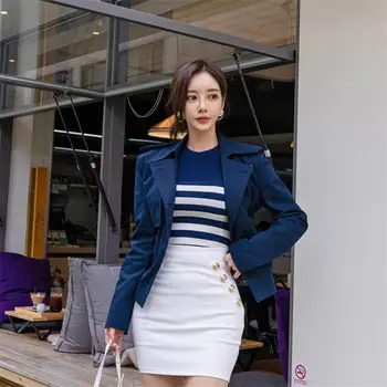 Women Winter Ruffles Sashes Slim Short Coat England Style Solid Windbreaker Lady Turn-Down Collar Button Jackets
Women Winter Ruffles Sashes Slim Short Coat England Style Solid Windbreaker Lady Turn-Down Collar Button Jackets