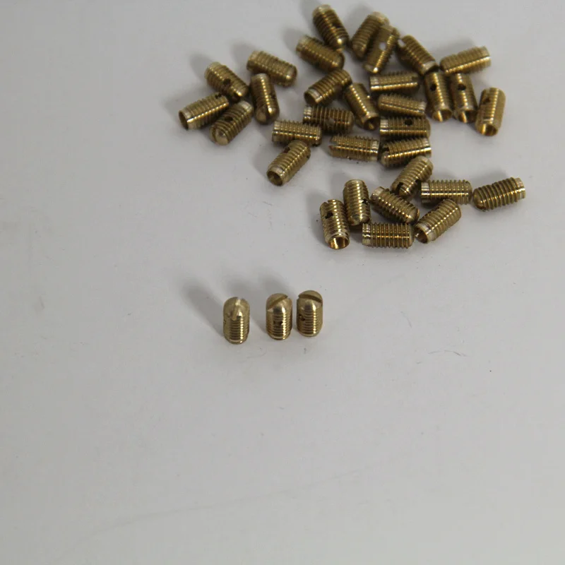 Saxophone key adjusting screw Brass screw instrument maintenance 50PCS
Saxophone key adjusting screw Brass screw instrument maintenance 50PCS