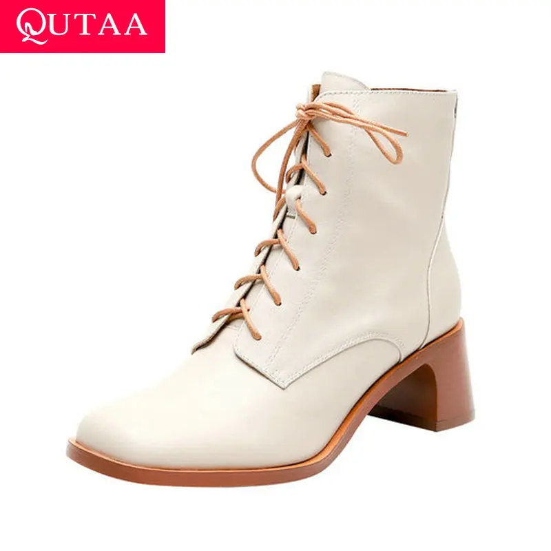 QUTAA 2020 Lace Up Winter Zipper New Autumn Pointed Toe Ankle Boots PU+Leather Elegant Square Med Heel Women Shoes Size 34-41
QUTAA 2020 Lace Up Winter Zipper New Autumn Pointed Toe Ankle Boots PU+Leather Elegant Square Med Heel Women Shoes Size 34-41
