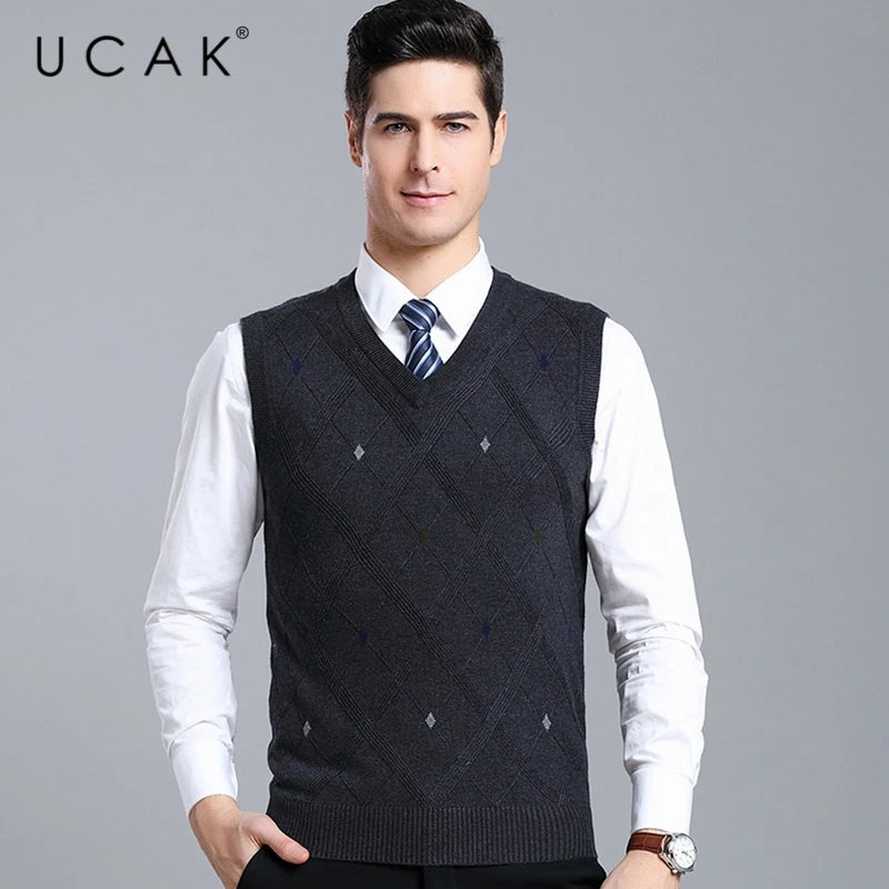UCAK Brand Sweater Vests Men Clothes Streetwear Wool V-Neck Vest Autumn Winter Striped Sweater Pull Homme Men Clothing U1116
UCAK Brand Sweater Vests Men Clothes Streetwear Wool V-Neck Vest Autumn Winter Striped Sweater Pull Homme Men Clothing U1116