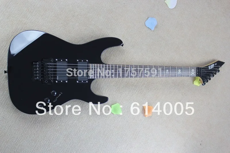 Free shipping 6 string the initiative to pick-up black custom shop RR24 skull inlays black Electric Guitar
Free shipping 6 string the initiative to pick-up black custom shop RR24 skull inlays black Electric Guitar