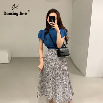 Women Two Piece Outfits Short Sleeve O-neck Knitted Tees + High Waist Skirt 2 Piece Sets Female Vintage Printed Sets 2020 Summer
Women Two Piece Outfits Short Sleeve O-neck Knitted Tees + High Waist Skirt 2 Piece Sets Female Vintage Printed Sets 2020 Summer