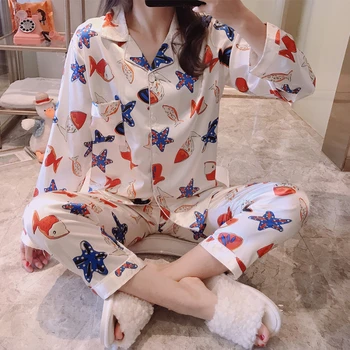 2020 Spring New Fashion Pajamas For Women Luxury Silk Lapel Long Sleeve Two Pieces Loose Comfortable Pyjama Sets Home Suits
2020 Spring New Fashion Pajamas For Women Luxury Silk Lapel Long Sleeve Two Pieces Loose Comfortable Pyjama Sets Home Suits