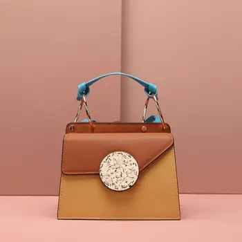 2019 new fashion Korean version of the small color matching diagonal package net red with the organ small square bag
2019 new fashion Korean version of the small color matching diagonal package net red with the organ small square bag