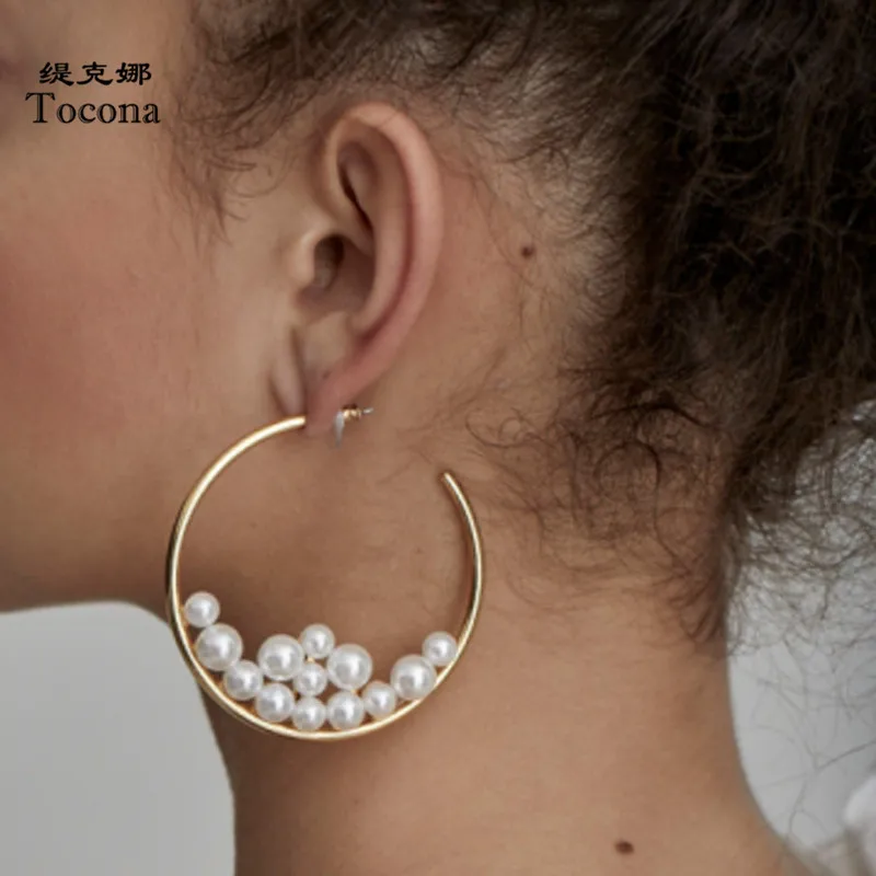 Tocona Fashion Gold Stud Earrings Simple Round Geometry Luxury Pearl Stone Party Jewelry Drop Shipping 8502
Tocona Fashion Gold Stud Earrings Simple Round Geometry Luxury Pearl Stone Party Jewelry Drop Shipping 8502