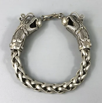 Exquisite Chinese Rare Collectible Tibet Silver Handwork Dragon Amulet Bracelet
Exquisite Chinese Rare Collectible Tibet Silver Handwork Dragon Amulet Bracelet